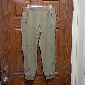 Joggers New York and Company Size Medium